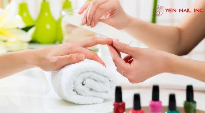 Self-Care in Aurora ON – Nails, Waxing & Brows That Lift Confidence