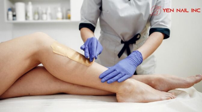 Top 5 Myths About Waxing (Debunked by Aurora’s Beauty Experts)