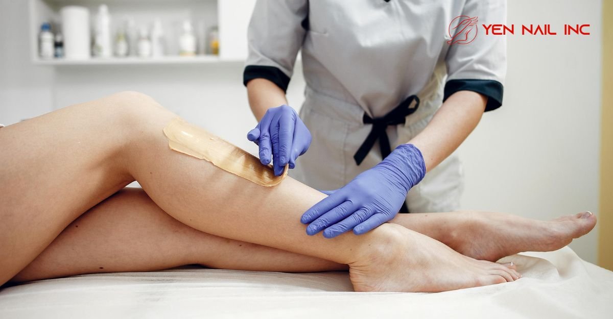 Top 5 Myths About Waxing (Debunked by Aurora's Beauty Experts)